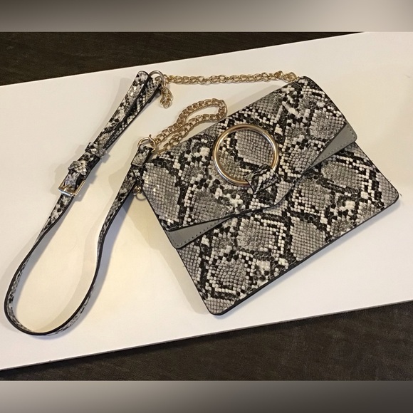 Handbags - Urban Expressions NWOT Faux Snake Print Crossbody Bag